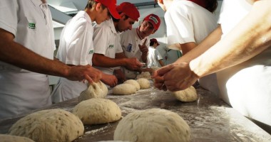 Stire din Economie : Mâine are loc conferința morarilor și brutarilor din România