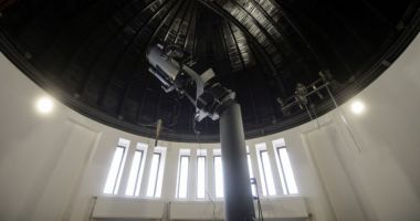Stire din Actualitate : Scene erotice, filmate în cupola Observatorului Astronomic din București. Managerul spune că avea nevoie de banii din închirierea spaţiului