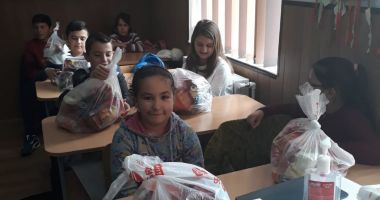 Stire din Cultură-Educație : Bucuriile ",Iepurașului", la Școala Gimnazială nr. 1 Poarta Albă