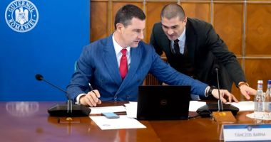 Stire din Economie : Buget 2025. De la ce ministere se taie și unde cresc fondurile