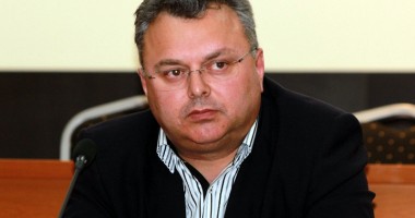 Stire din Politică-Administrație : "Bugetul de stat pentru anul 2014 urmărește dezvoltarea corectă a României"