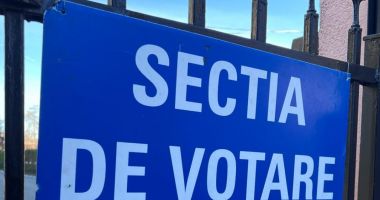 Stire din Politică-Administrație : Numărul mare de turiști care și-au petrecut vacanța pe litoral duce la suplimentarea buletinelor de vot