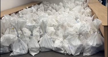 Stire din Actualitate : Au dispărut peste 2.000 de buletine cu voturile la prezidențiale! La desigilarea sacilor au fost găsite “alte material electorale”