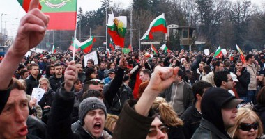 Stire din Actualitate : Criza politică din Bulgaria: Societatea civilă încearcă să se organizeze