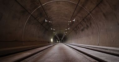 Stire din Actualitate : Bulgaria construieşte cel mai lung tunel din Balcani