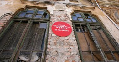 Stire din Social : România are bani pentru consolidarea clădirilor cu risc seismic, dar primarii nu-i cer