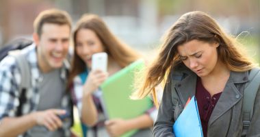 Stire din Eveniment : Elevă ajunsă în instanţă pentru bullying la şcoală. Iată care va fi pedeapsa ei