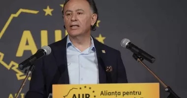 Stire din Politică-Administrație : Proiectul inițiat de Mohammad Murad, votat în Parlament! Facilități fiscale pentru angajații care participă la profit