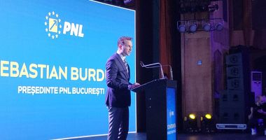 Nicolae Ciucă, alături de liberalii constănțeni. PNL își lansează candidații pentru alegerile din 9 iunie - 2