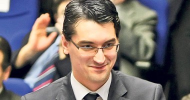 Stire din Sport : Burleanu: "Nu schimbăm nimic în ceea ce privește licențierea"