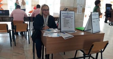 Stire din Social : Bursa Locurilor de Muncă, o dezamăgire! "Mulți angajați te lasă când ți-e lumea mai dragă"