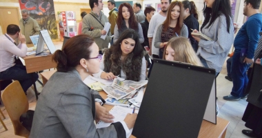 Interes scăzut pentru Bursa locurilor de muncă. SNC a oferit cele mai multe joburi - 2