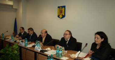 Stire din Cultură-Educație : Studenții de la "Ovidius" au șansa de a se lansa în afaceri prin "Bursa de proiecte"