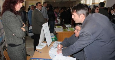 Astăzi, are loc Bursa locurilor de muncă pentru absolvenți - 3