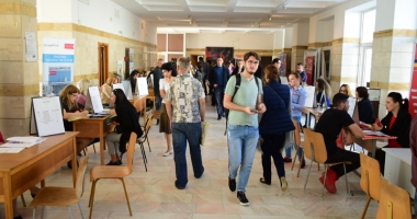 Bursa Locurilor de Muncă pentru absolvenți. "Mulți tineri vin, învață meserie și apoi pleacă" - 8