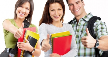 Stire din Cultură-Educație : Vești bune pentru studenți! Vor primi burse și în vacanțe