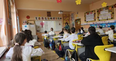 Stire din Cultură-Educație : 15 ianuarie, termen-limită pentru listele merituoșilor de clasa a V-a