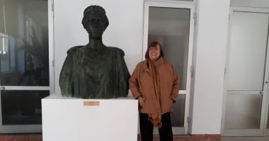 Bustul Reginei Maria a fost înălţat în faţa Muzeului de Artă - 2