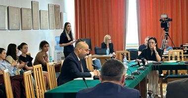 Stire din Actualitate : Scandal în Parlament înaintea numirii lui Mihai Busuioc la cârma CCR