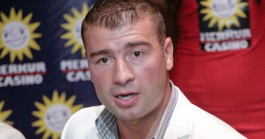 Stire din Sport : Lucian Bute: "Nu mi-a trecut nicio secundă prin cap să mă retrag"