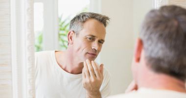 Stire din Sănătate : Probleme de sănătate care duc la umflarea buzelor