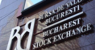 Stire din Economie : Bursa a început săptămâna cu dreptul. Brokerii așteaptă semnale privind listările statului