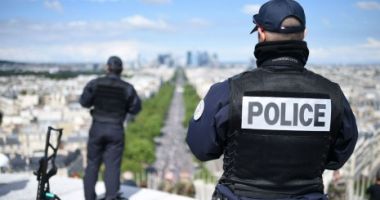 Stire din Eveniment : 22 de suspecți, arestați într-o operațiune de destructurare a unei vaste grupări de crimă organizată