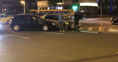 GALERIE FOTO / Accident rutier in Tomis 3. Doua VW FACUTE PRAF - 3