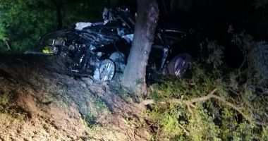 GALERIE FOTO / ACCIDENT TERIBIL LA MEDGIDIA: AU MURIT DOI TINERI! - 5