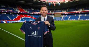 Stire din Sport : "Abia aștept să pun piciorul pe Parc des Princes!" Când ar putea debuta Leo Messi la PSG și ce număr și-a ales