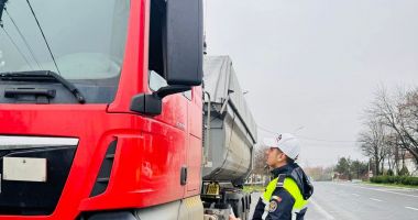 Nereguli depistate de polițiști la transporturile rutiere de mărfuri și persoane din Constanța - 2