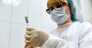 O nouă tranșă de vaccin AstraZeneca sosește la Constanța
