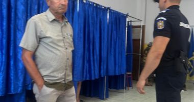 Alegeri Costineşti. Prins când îşi fotografia buletinul de vot