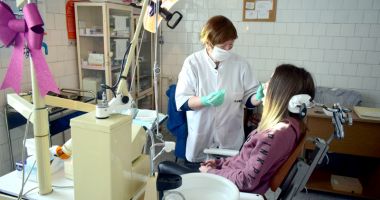 Medicină școlară cu aparatură din vremea bunicii! - 9