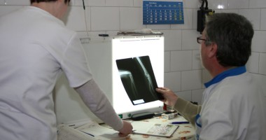 Bani europeni pentru cabinetele medicale de la sate