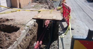 Stire din Social : Cablurile aeriene de pe bulevardul Mamaia vor dispărea în scurt timp