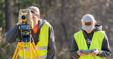 Stire din Economie : Extrasele de carte funciară și cele din planul cadastral, eliberate gratuit pentru proprietari