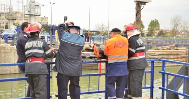 Persoană înecată la ecluza de la Agigea - 2