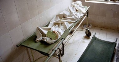 Stire din Diverse : ATENȚIE, VIDEO ȘOCANT! Muncitor DECAPITAT într-o secundă!