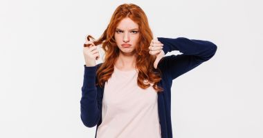 Stire din Sănătate : Căderea părului, o problemă ce poate fi soluționată eficient