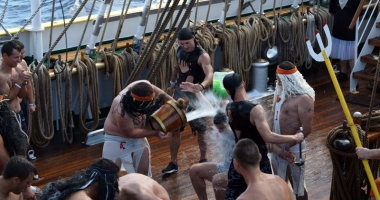Binecuvântați de Zeul Neptun! Botez la bordul bricului "Mircea" - 2
