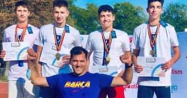 Stire din Sport : Cadou pentru antrenor! Ştafeta Farului, medaliată cu aur şi bronz