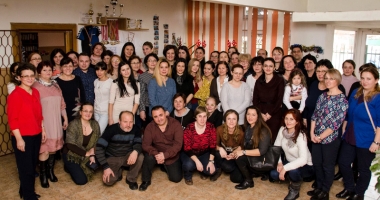 Stire din Cultură-Educație : Cadrele didactice de la Centrul "Montessori" mulțumesc oaspeților