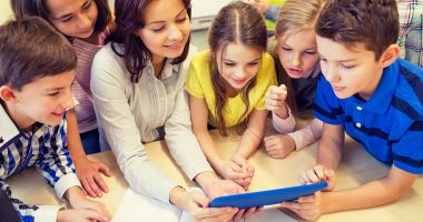 Stire din Cultură-Educație : Cadrele didactice, invitate la un seminar despre cum să relaţioneze cu elevii