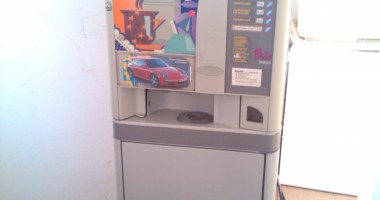Stire din Eveniment : Minori puși pe distrus automatele de cafea din Constanța