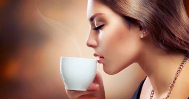 Stire din Diverse : De ce ne ajută cafeaua să slăbim