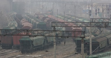 Stire din Economie : 910 vagoane de marfă, "în paza" hoților de fier vechi din portul Constanța