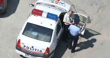 Stire din Eveniment : Hoț fugărit de polițiști pe străzile din Tomis III. Cine a fugit mai repede?