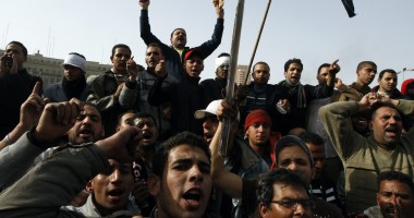 Stire din Actualitate : Ciocniri violente la Cairo. Cel puțin 100 de oameni au murit și alți 1000 au fost răniți