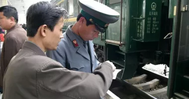Stire din Actualitate : Circulația trenurilor de pasageri între China și Coreea de Nord se reia după șase ani